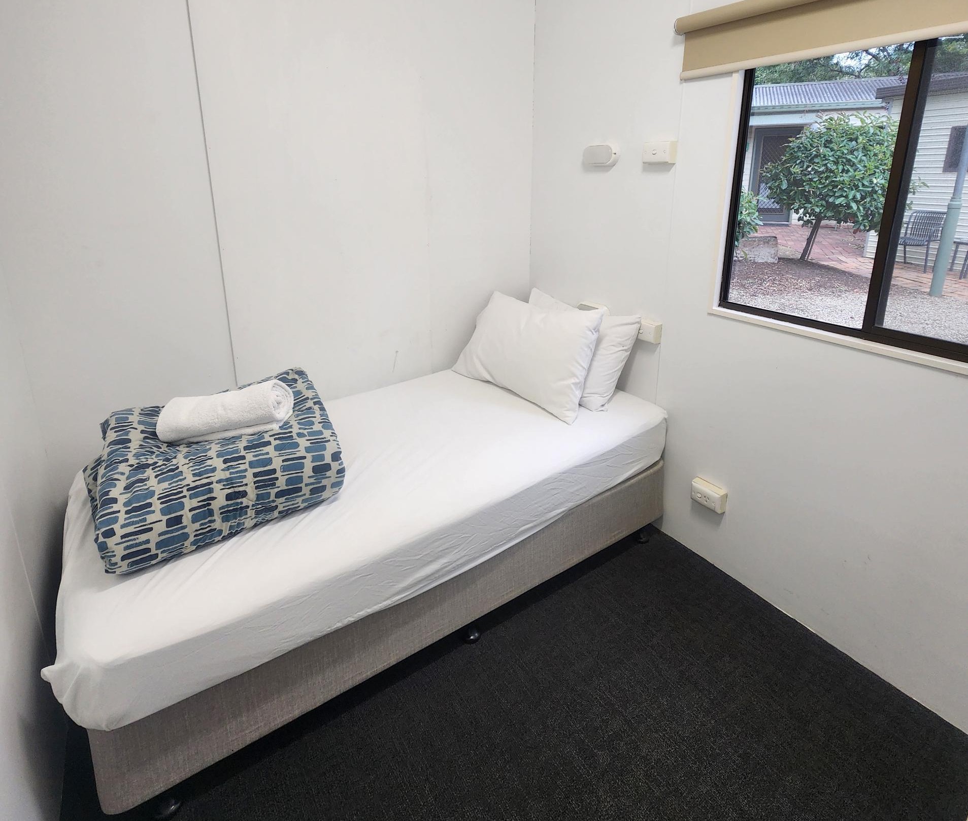 CBTP Cabin 32 Warrandyte 3 berth no pets